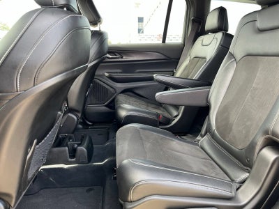 2023 Jeep Grand Cherokee L Altitude 4x2