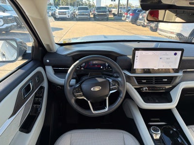 2025 Ford Explorer Platinum