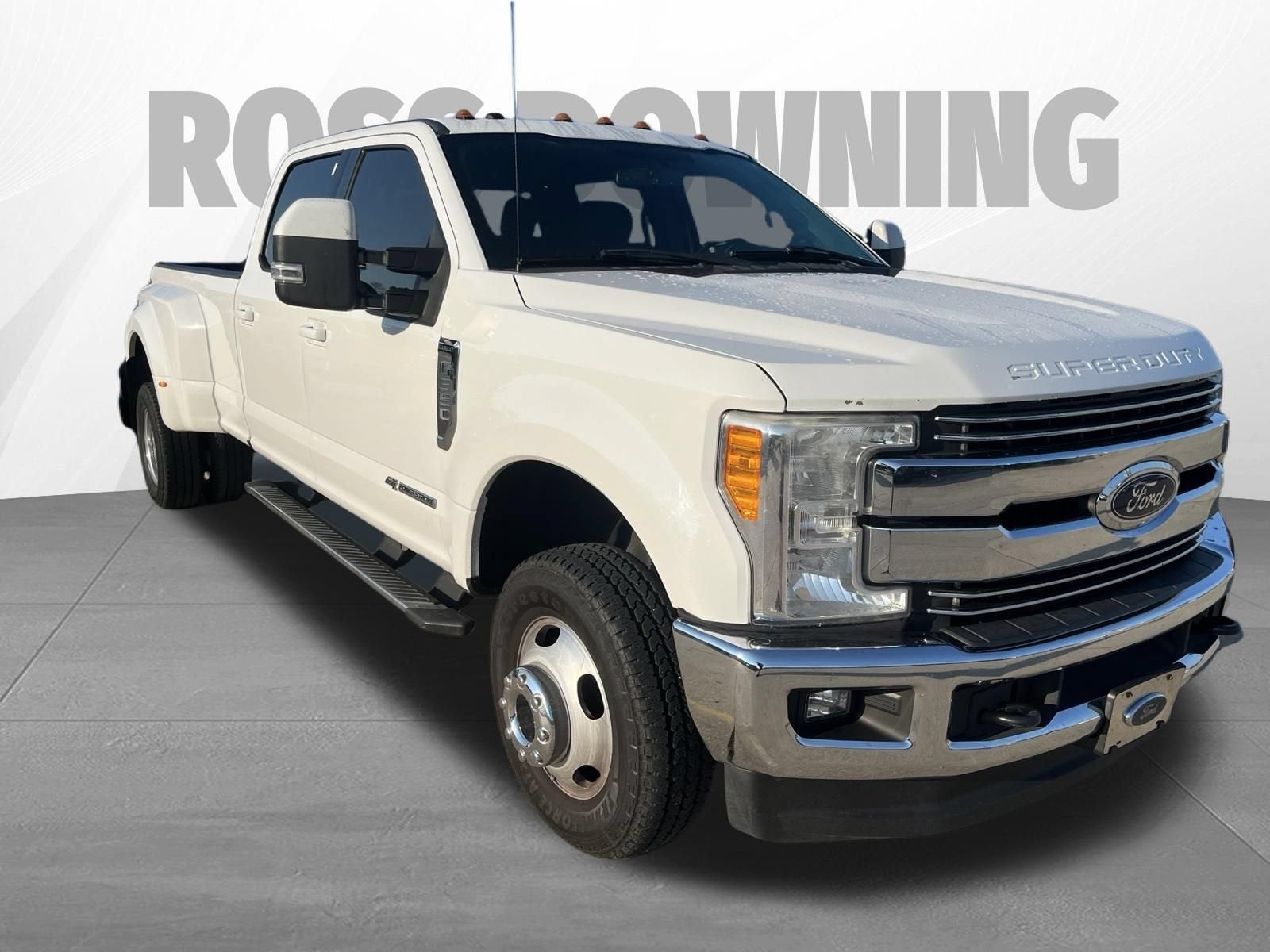 2017 Ford F-350 LARIAT