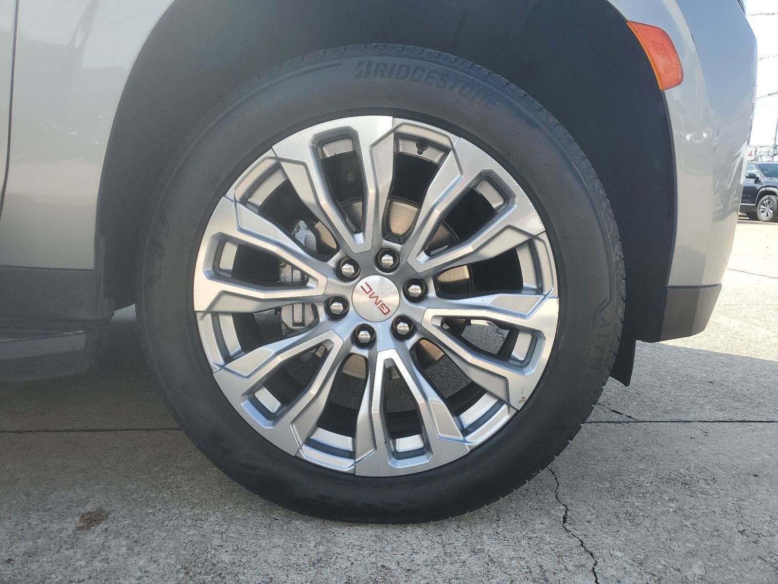 2024 GMC Yukon Denali