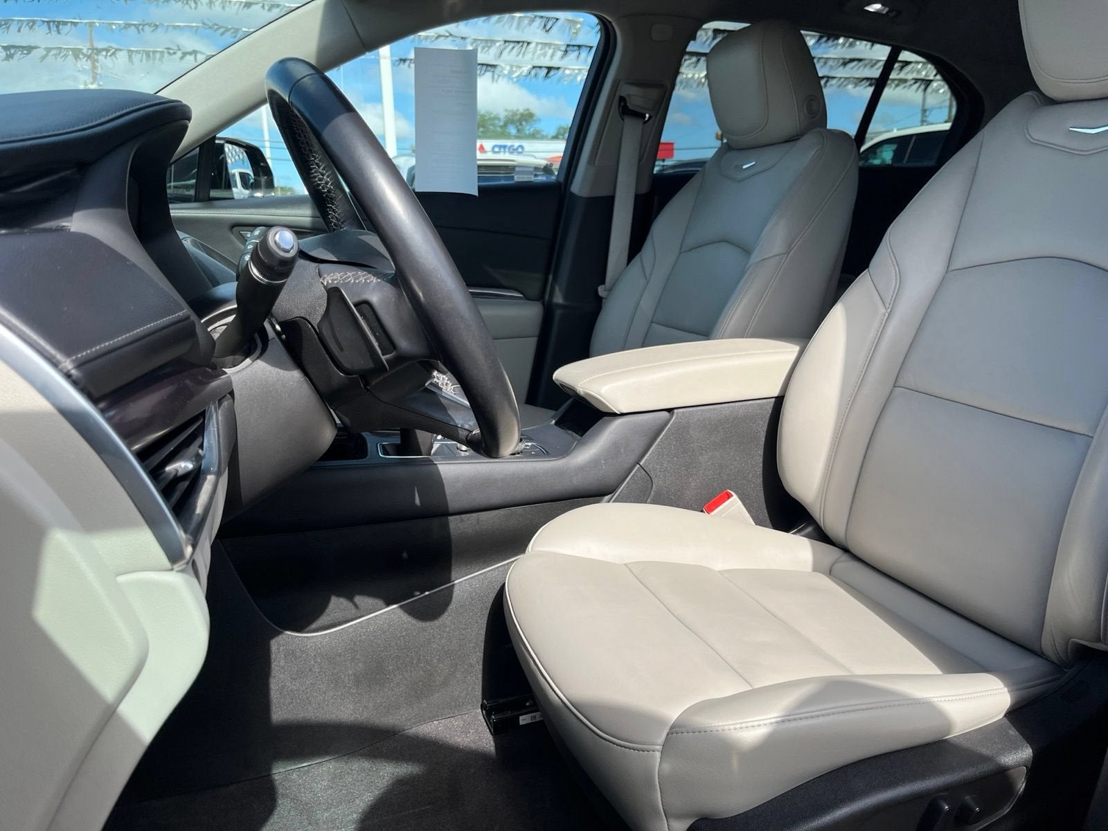 2022 Cadillac XT4 Luxury