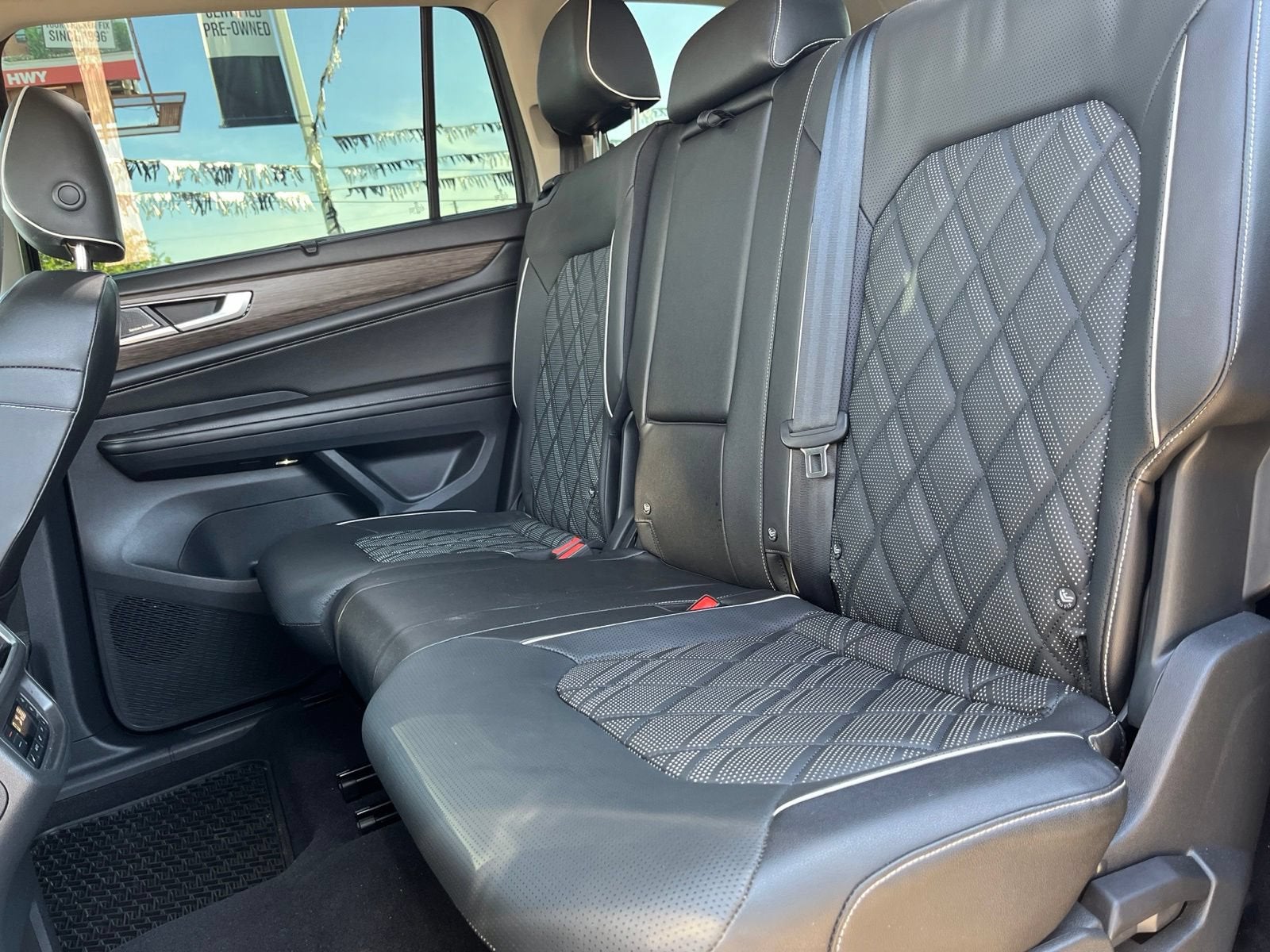 2024 Volkswagen Atlas 2.0T SEL Premium R-Line