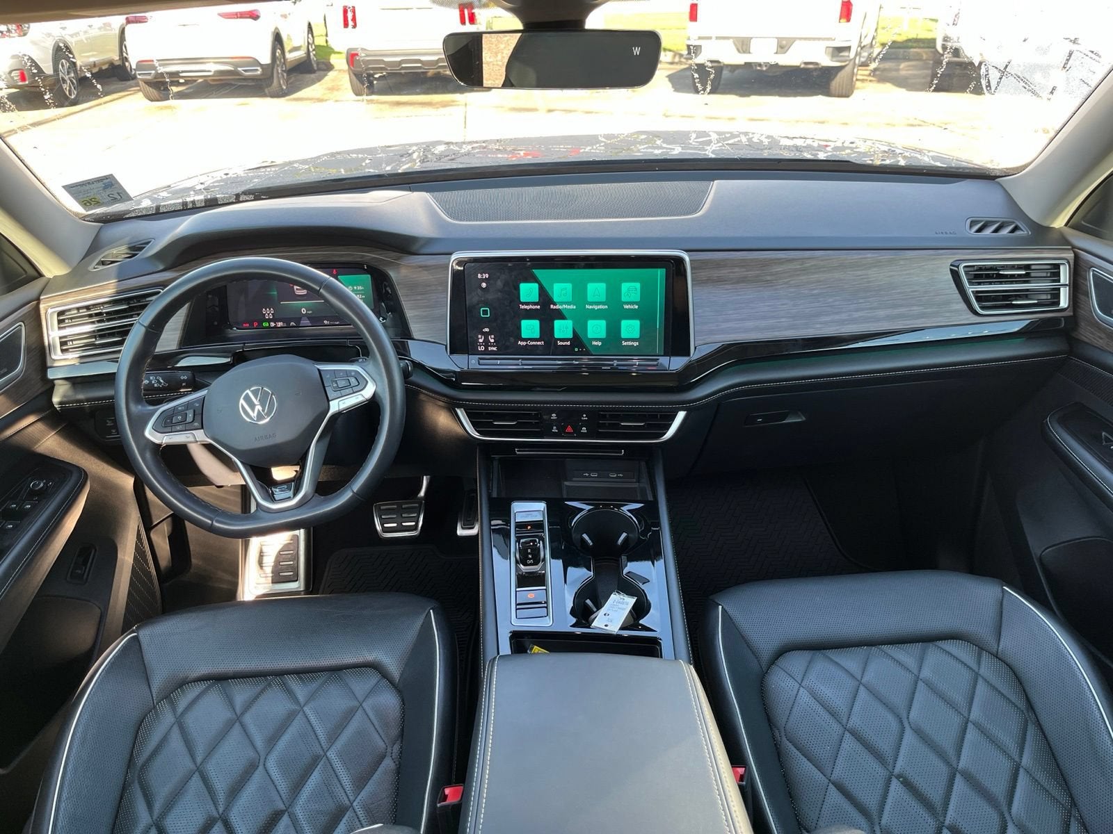 2024 Volkswagen Atlas 2.0T SEL Premium R-Line