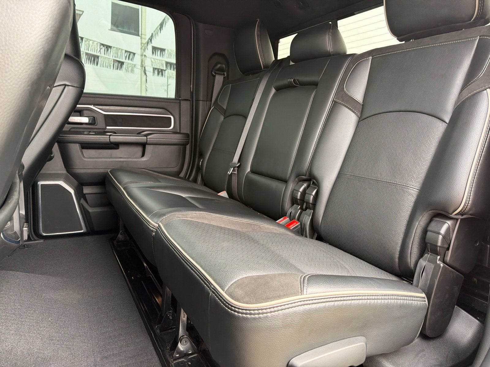 2024 RAM 2500 Laramie Crew Cab 4x4 6'4" Box