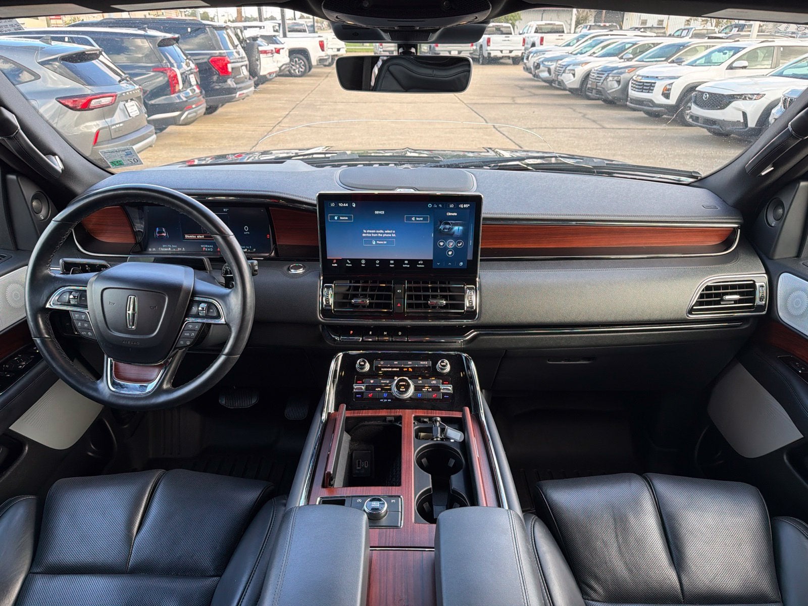 2023 Lincoln Navigator L Reserve
