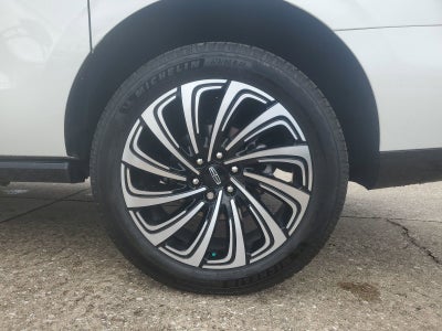 2025 Lincoln Navigator L Black Label