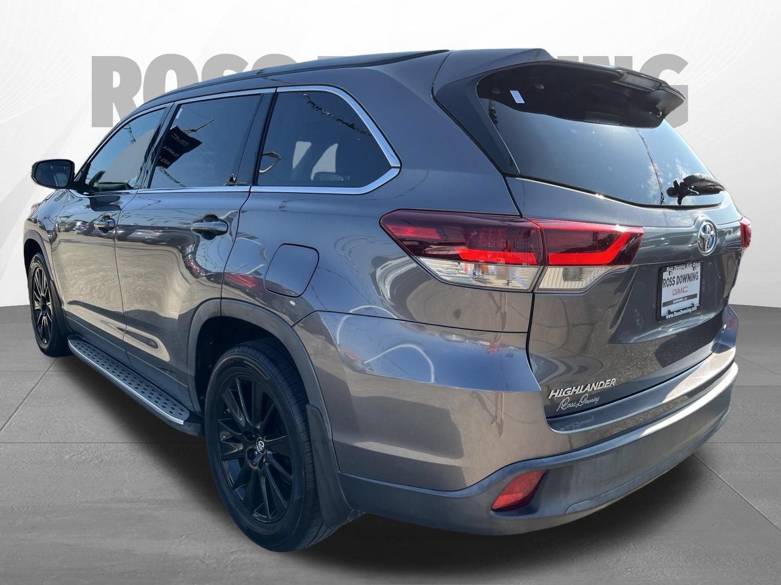 2019 Toyota Highlander SE