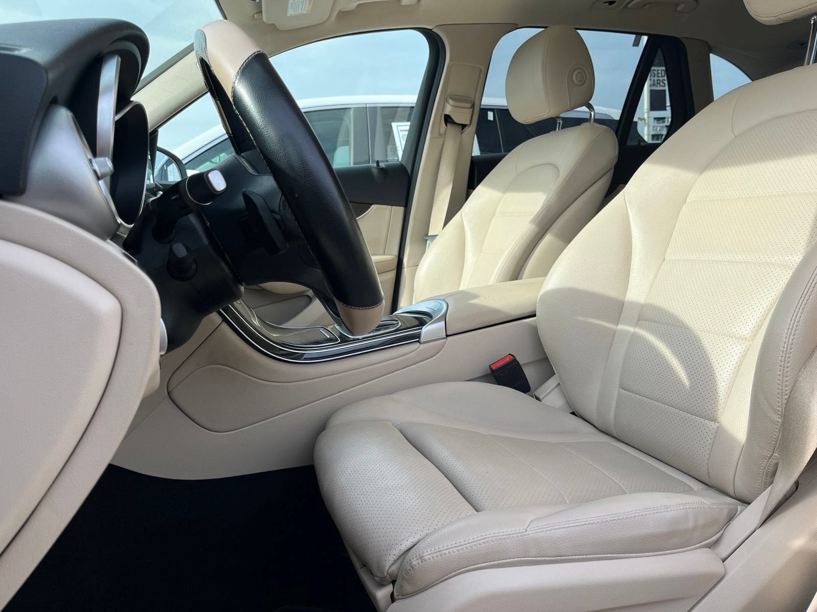 2021 Mercedes-Benz GLC 300 SUV