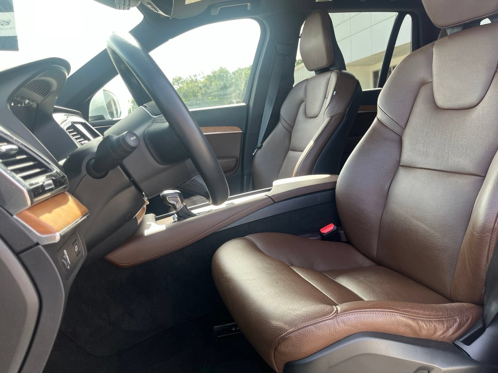 2022 Volvo XC90 T6 Momentum 7 Passenger